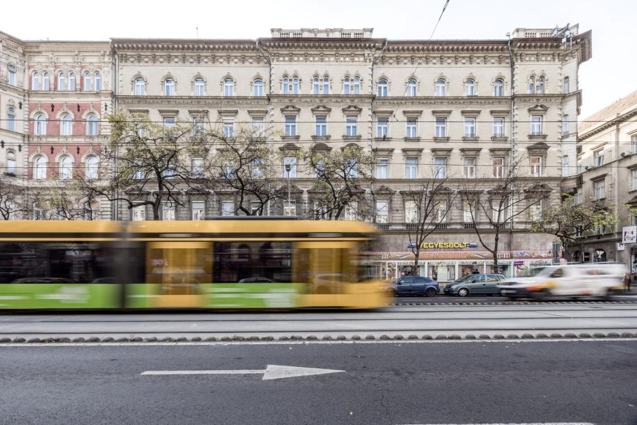 Charming Downtown Hideaway Steps From New York Cafe! Budapeste Exterior foto